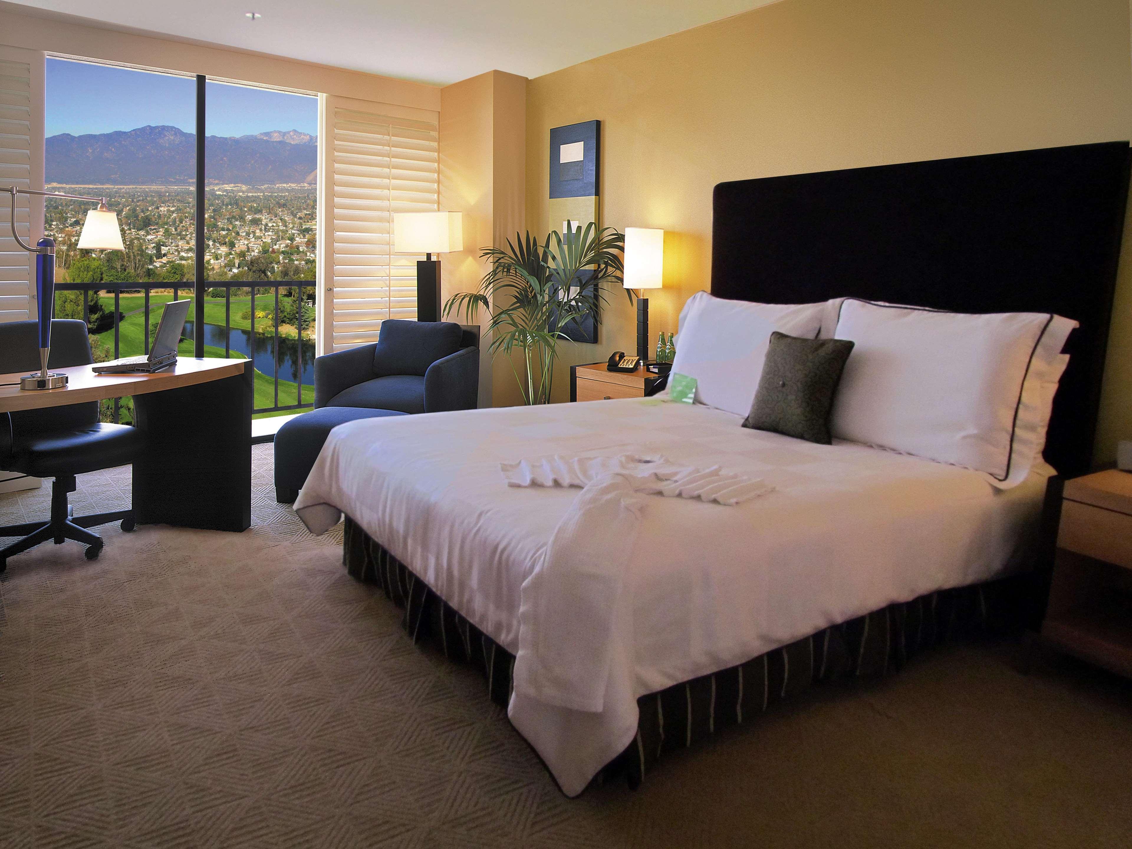 Pacific Palms Resort And Golf Club City of Industry Room photo